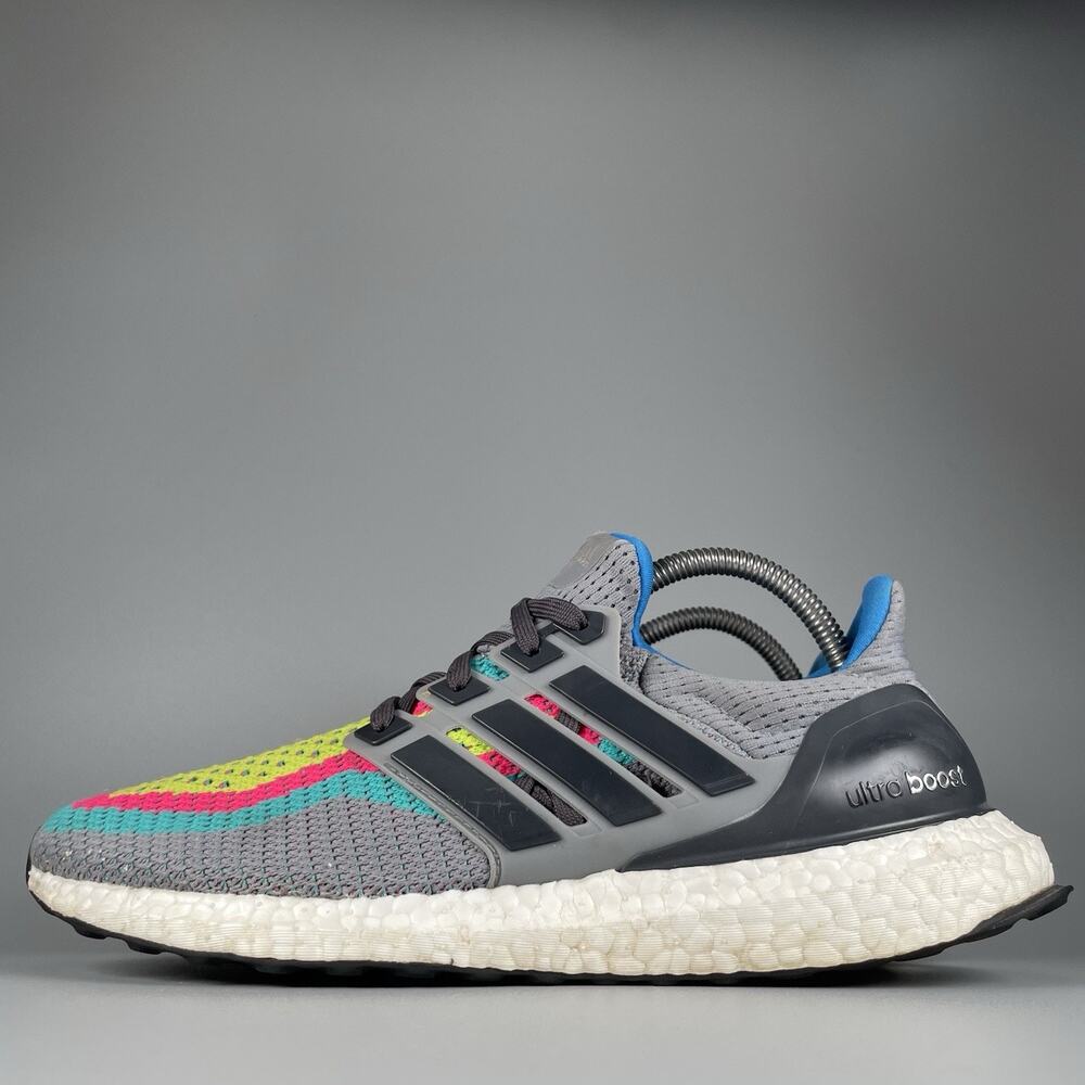 Adidas UltraBoost 2.0 Men’s 8.5 Grey Rainbow Multicolor Gradient Running Sneaker